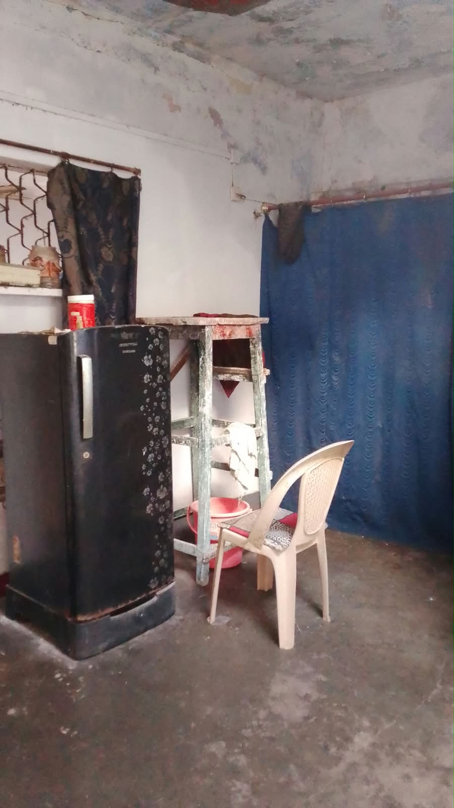 Old House for Sale in Khadra Chungi, Lucknow - Home Starting @ ₹45 Lac*