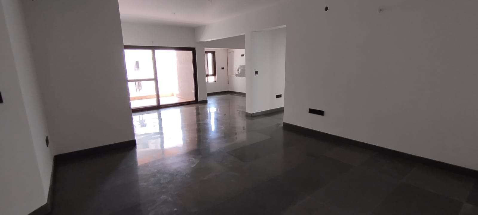 Resale 3 BHK flat, Kanakpura road, Bangalore starting @ ₹2.95 Cr
