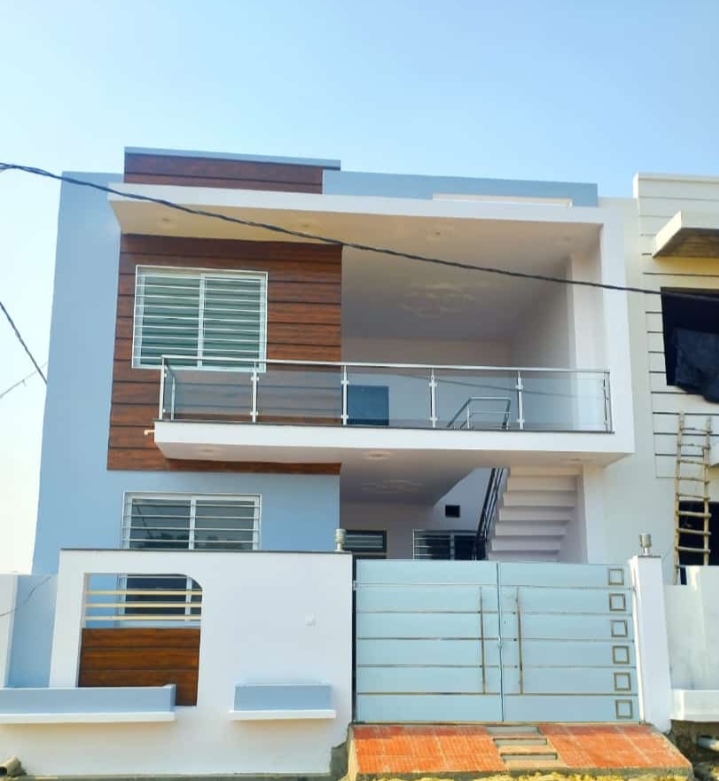 Row House in Lucknow near Shaheed path