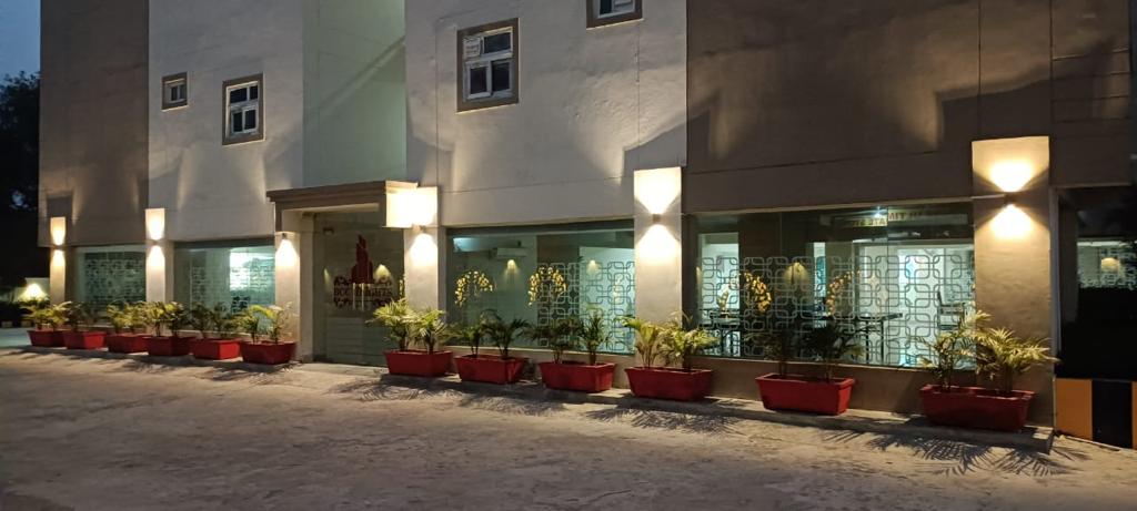 2 BHK flat on Raebareli road Lucknow