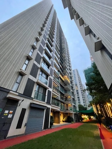 Rustomjee Seasons BKC - 3BHK flat in Bandra East